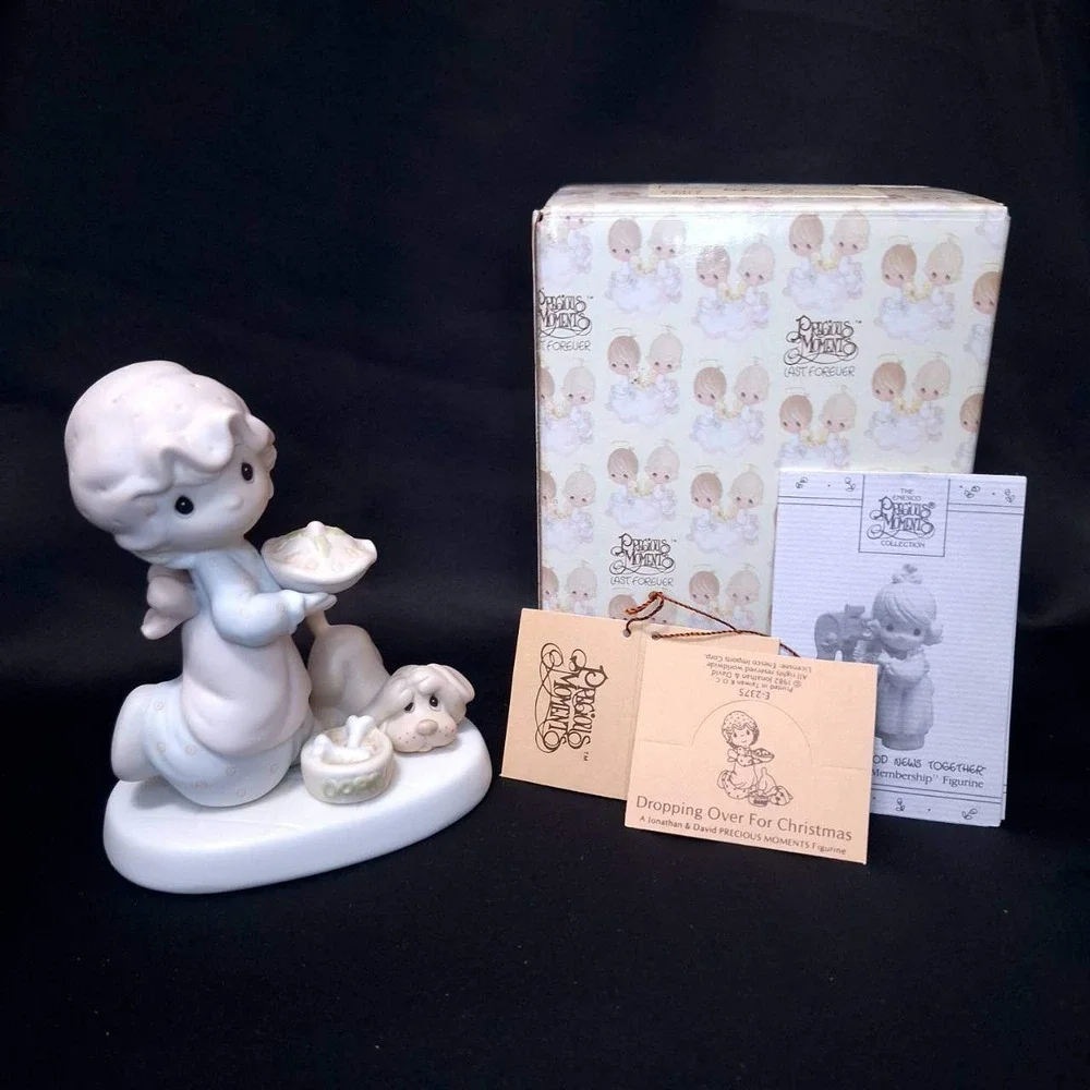 Precious Moments Dropping Over For Christmas E2375 Figurine 1982 Holiday Deco‎